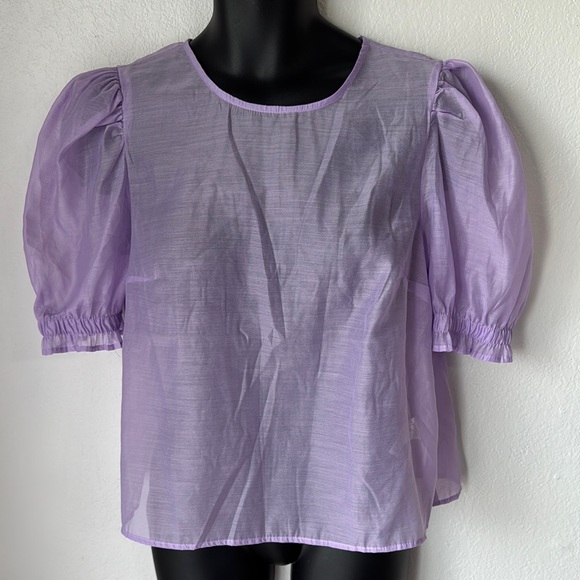 H&M Tops - H&M Puff‎ Sleeve Top
